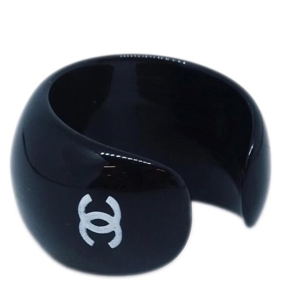 Chanel Ring Black Acrylic - Picture 1 of 4